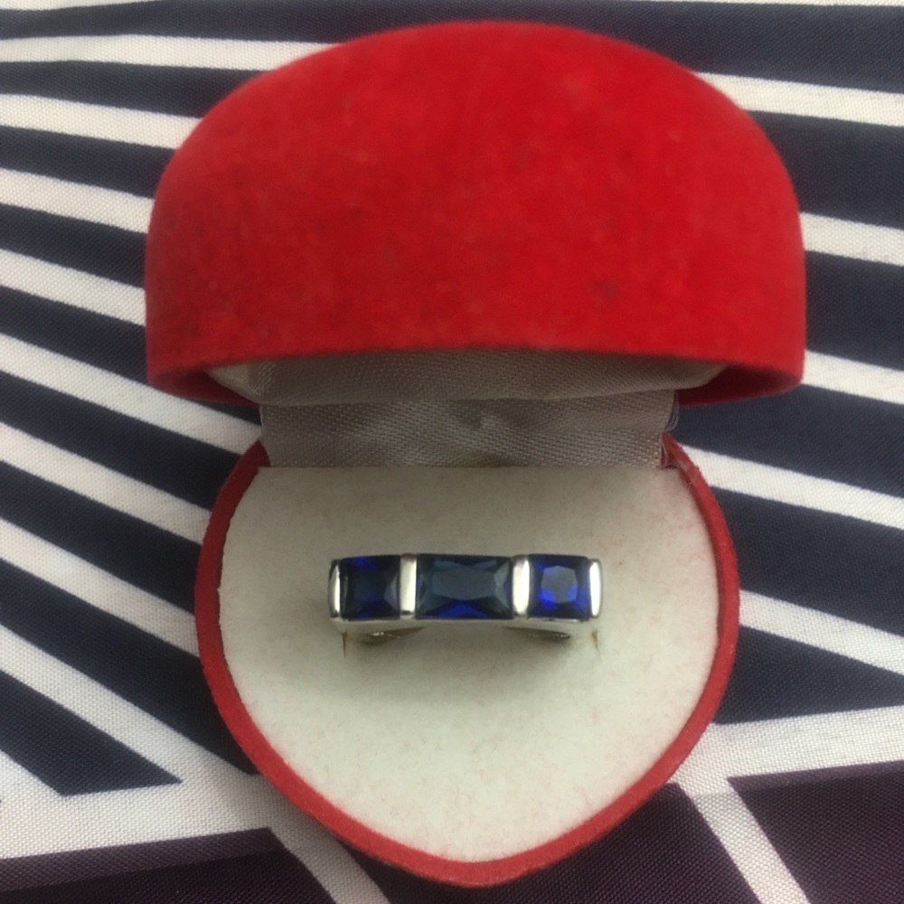 925 Silver Rhodium Blue Spinels Ring Size 7